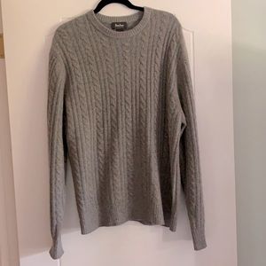 Neiman Marcus cashmere cable knit sweater